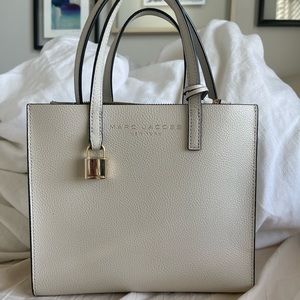 Marc Jacobs Mini Grind Tote in Marshmallow